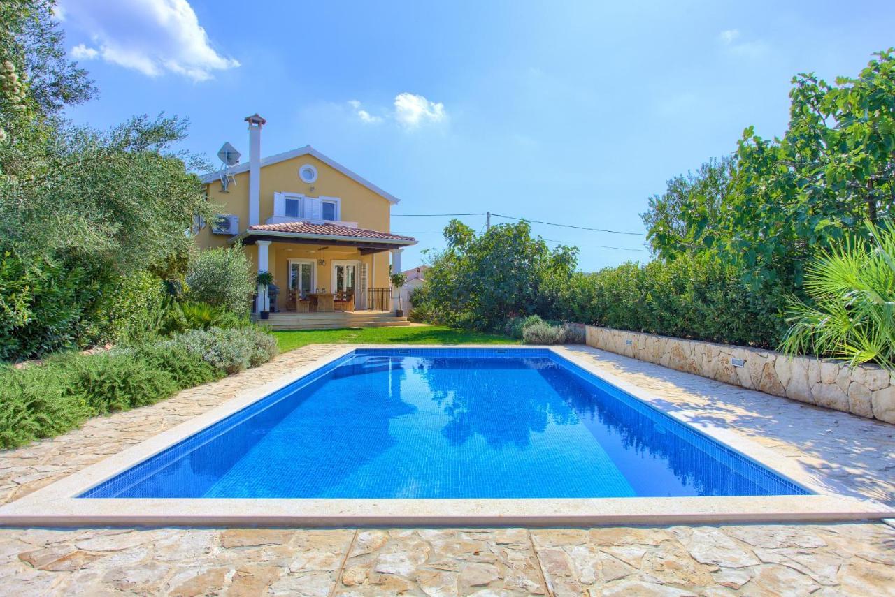 Villa Stella Malinska Bagian luar foto