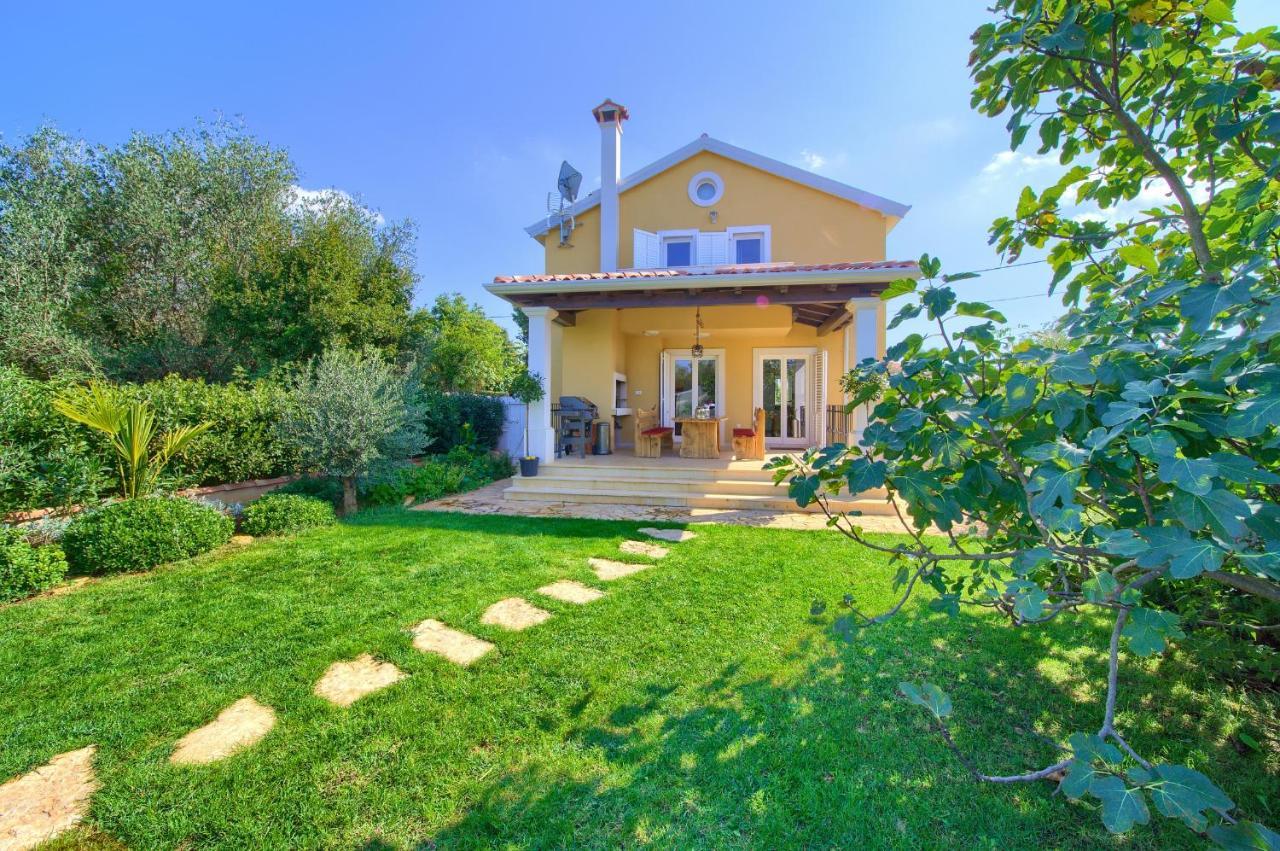 Villa Stella Malinska Bagian luar foto