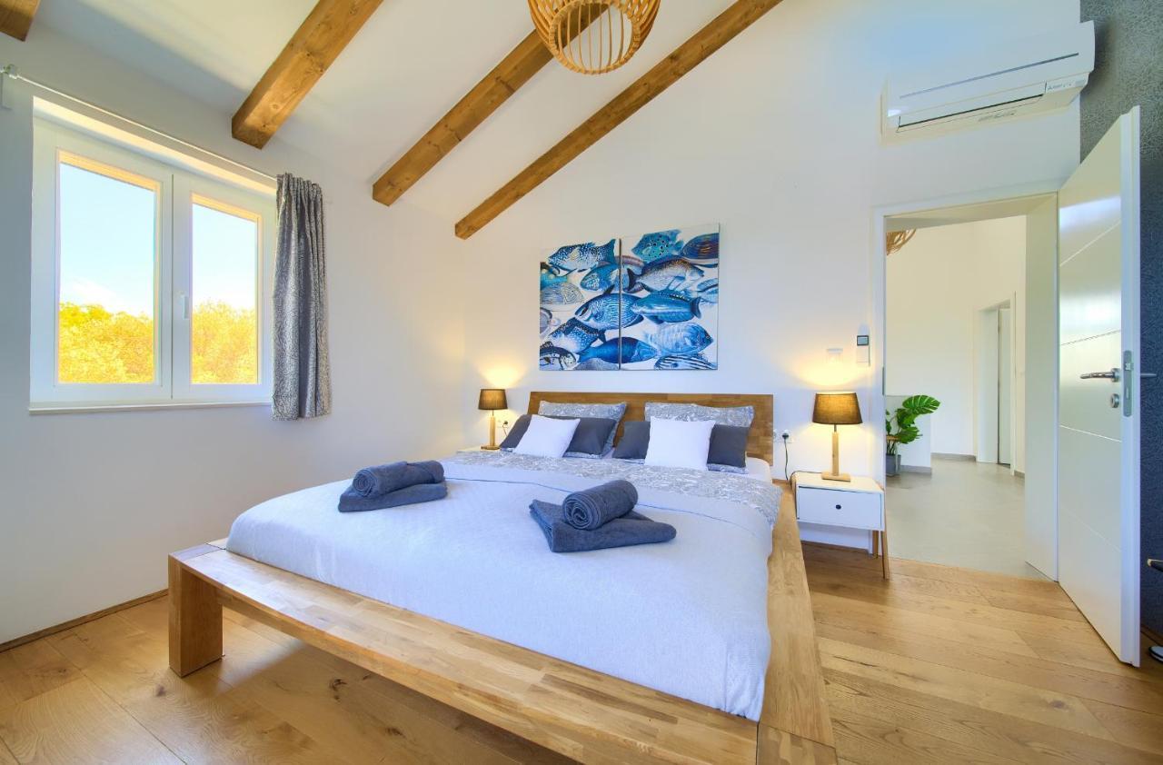Villa Stella Malinska Bagian luar foto